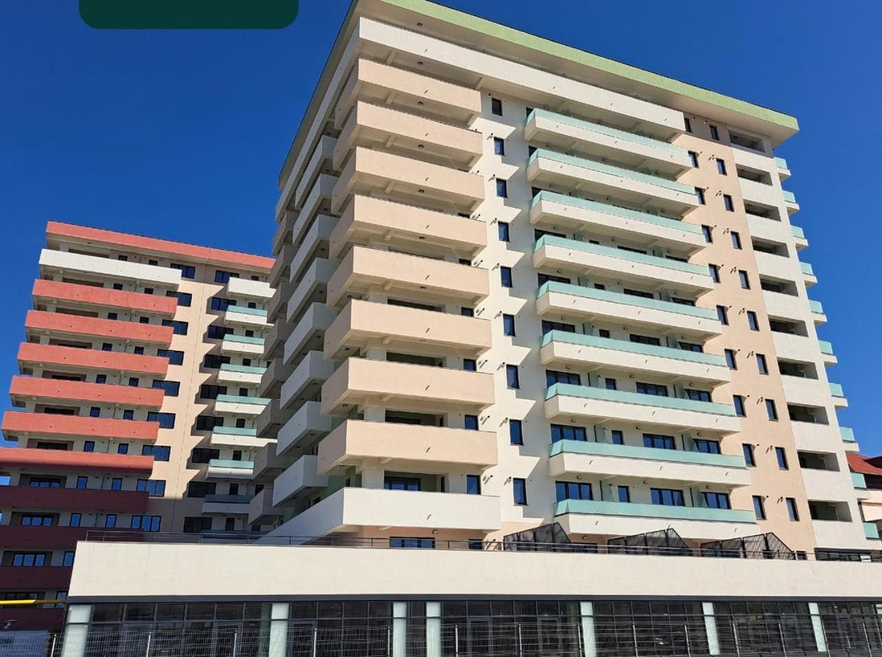 Unirea Towers Deluxe Modern & Chic Apartament