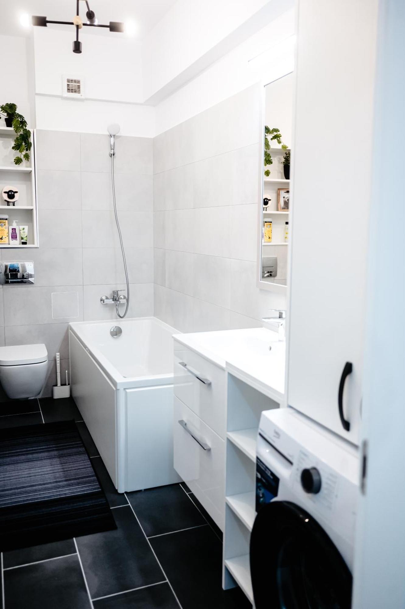 Unirea Towers Deluxe Modern & Chic * Iasi